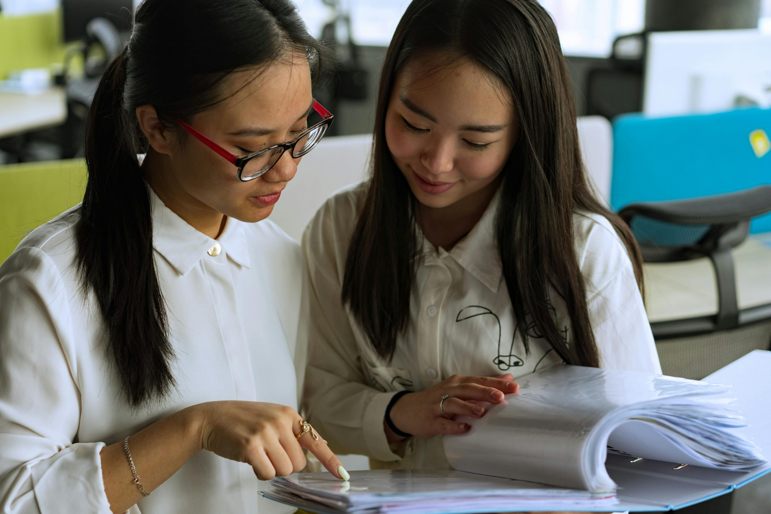 Creating a Collaborative Workflow With Co-Writers Effectively